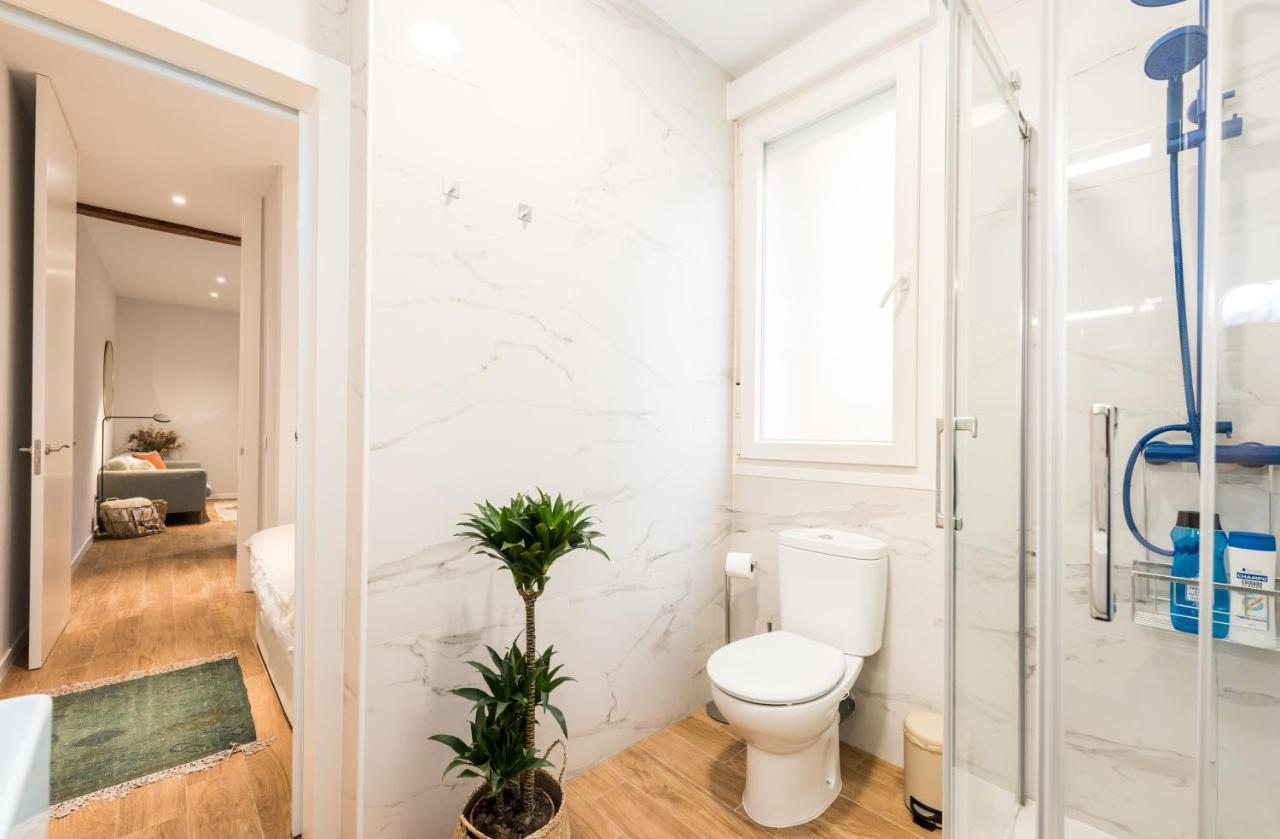 New Design Apartment Barrio De Las Letras Madrid Exterior photo
