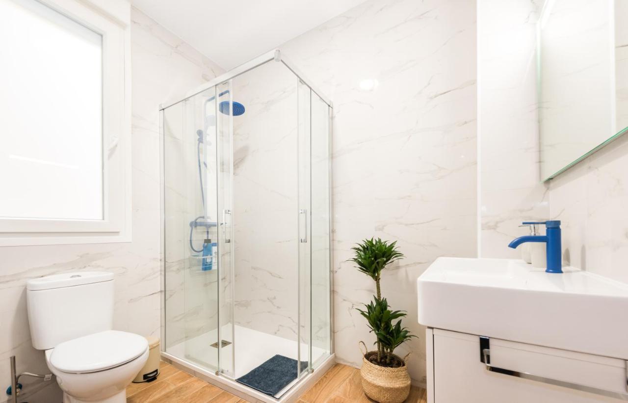 New Design Apartment Barrio De Las Letras Madrid Exterior photo